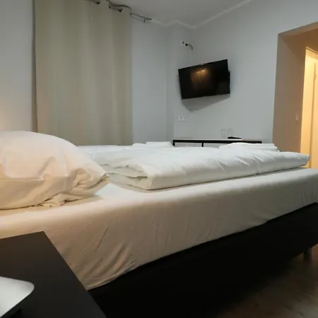 Schiller * בילפלד