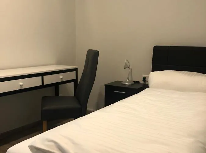 Schiller Πανσιόν *